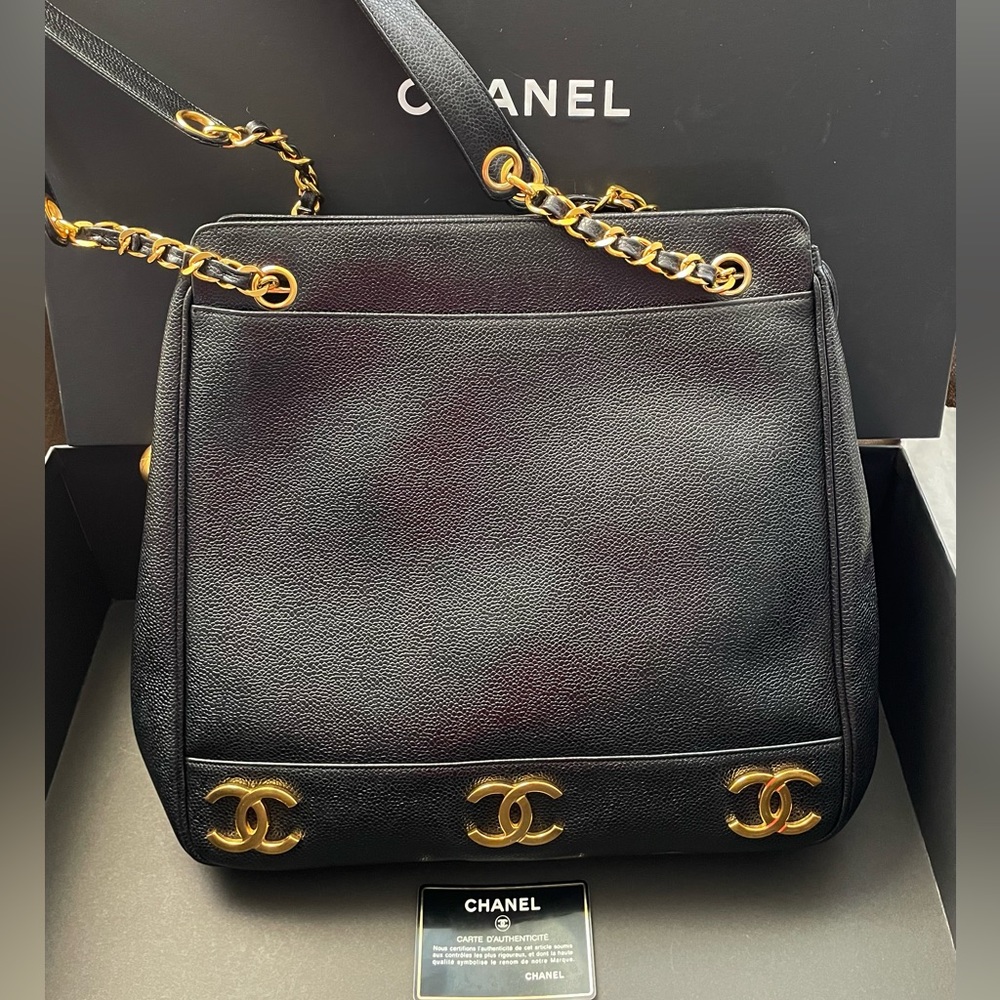 ❌Sold❌ Authentic Chanel Triple COCO CC Shoulder Bag Caviar